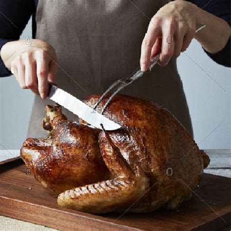 How to cook and carve a Thanksgiving Turkey in 2021: The Simplest ...