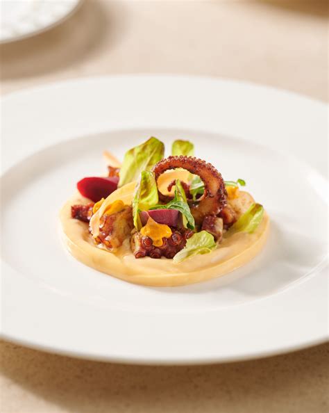 HSBC Dining Privileges - Lanson Place Causeway Bay