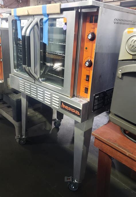 SIERRA SRCO SINGLE STACK STANDARD DEPTH NATURAL GAS CONVECTION OVEN | Vision Equipment