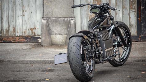 This Custom Motorcycle Proves That Choppers Will Live On In the ...