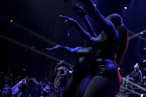 Photos: Tink’s ‘Thanks 4 Everything Tour’ in Chicago – Chicago Tribune