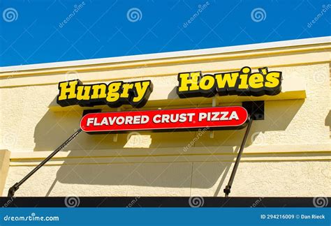 OCALA, FLORIDA USA - OCTOBER 14, 2023 Hungry Howies Pizza Pizzeria ...