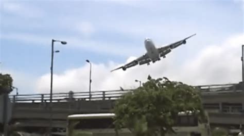 Window View 747 Landing 的图像结果