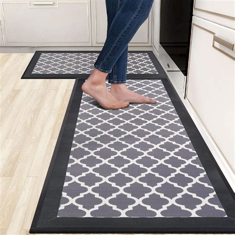 Amazon.com: BAYIEIUI Kitchen Rugs Washable Kitchen Sink Floor Mat Black ...