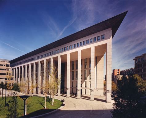 Edward W. Brooke Courthouse — KMW Architecture