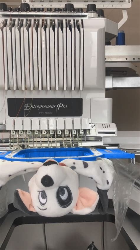 PR1000e Embroidery Machine 的图像结果