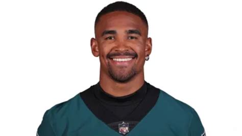 List of Top 11 Highest Paid NFL Athletes (2023)