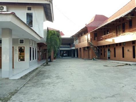 SRIKANDI HOTEL (Kendari) - Hotel Reviews, Photos, Rate Comparison ...