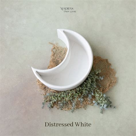 Bowls & Buckets – Madras Prop Store