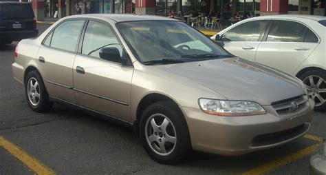 1998 Honda Accord Sedan 4-Door Sedan DX Automatic