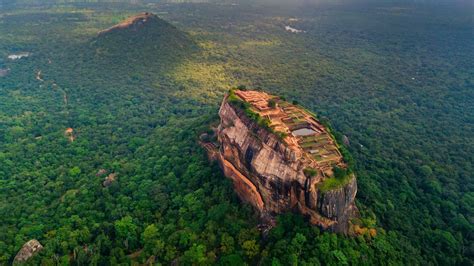 FORTERESSE DE SIGIRIYA" SRI LANKA