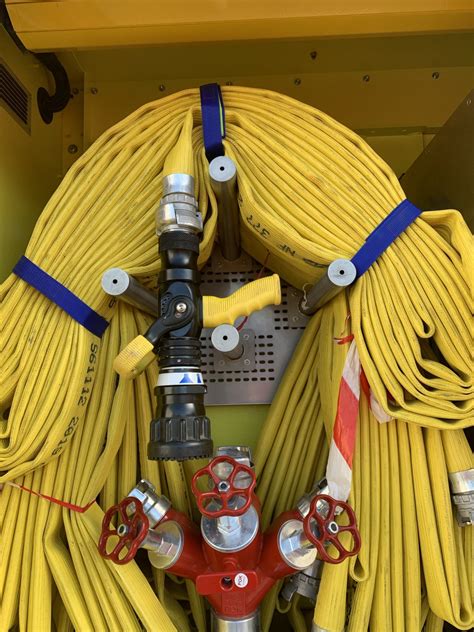 Attache tuyaux en écheveaux par 3 - Fire Island Accessoires