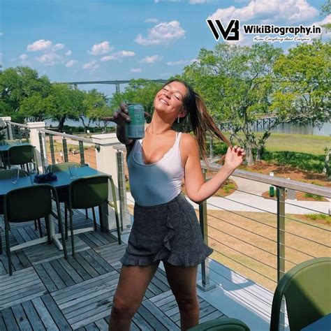 Jamie Lee Komoroski: Wiki, Bio, Age, Parents, Family, Father