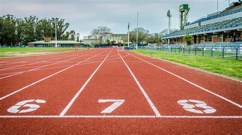 田径——男子4x100米接力：中国队晋级决赛_新华社