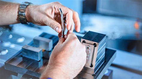 Write Basic Steps of Robot Programming 的图像结果