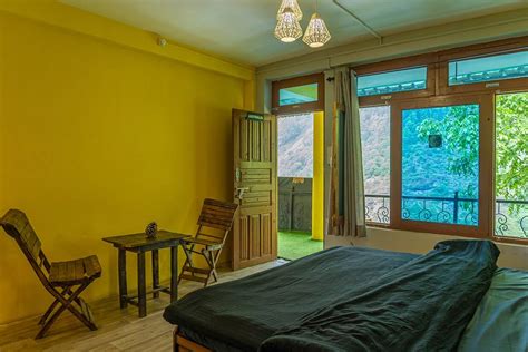 Book Hostel in Tosh @Discount Offers | Whoopers