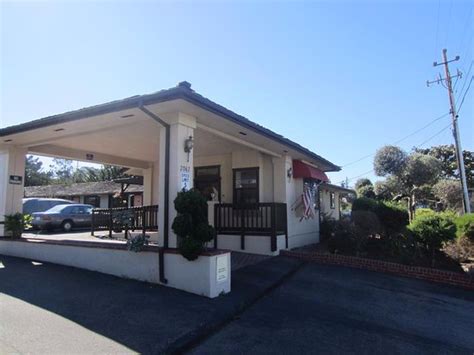 MONTEREY FAIRGROUNDS INN - Motel Reviews, Photos, Rate Comparison ...