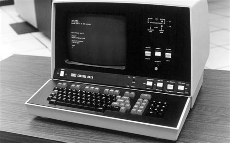 Old Desktop Computer 的图像结果