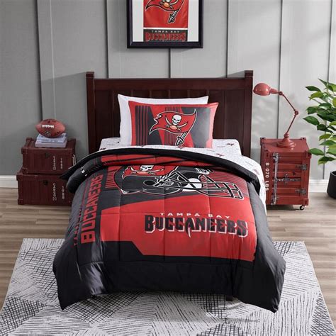 Cathay Sports Tampa Bay Buccaneers 4-Piece Buccaneer Red/Black Twin ...