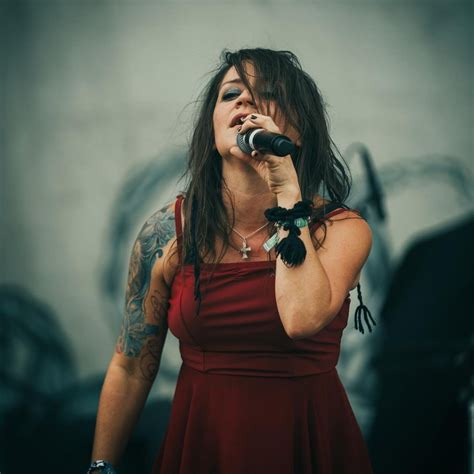 Paramore Flyleaf 的图像结果