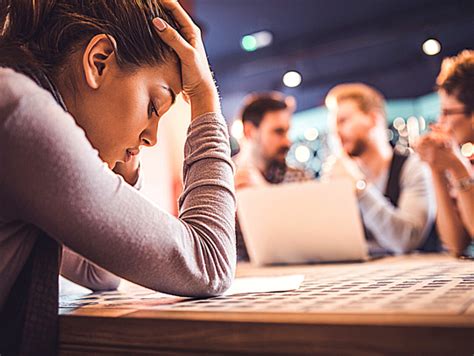 Beware of these habits that can make you unpopular in office | The ...