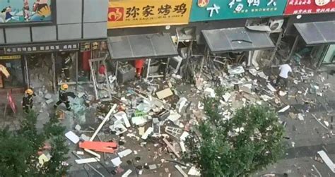 组图：宁夏银川一火锅店发生剧烈爆炸 致10人受伤_焦点图集_南方网