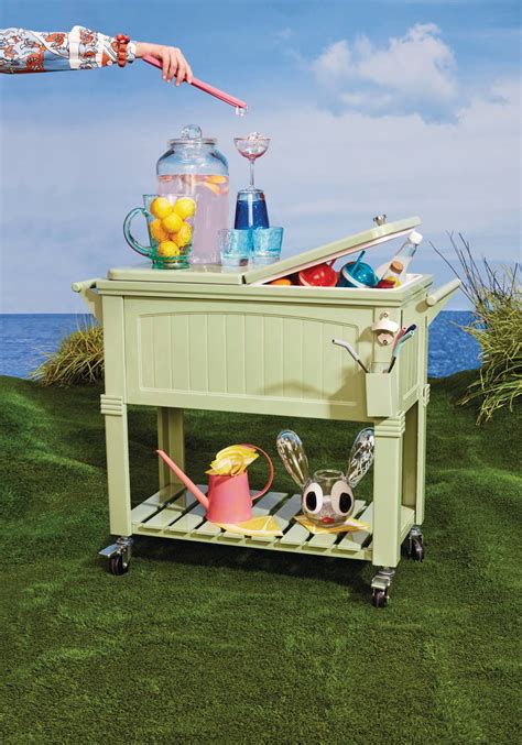 Meble, dekoracje i gadżety na taras i do ogrodu z TK Maxx