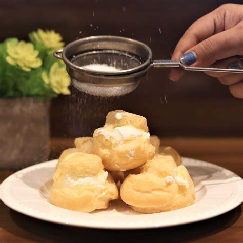 Visit King's Bakery On AJC Bose Road | LBB, Kolkata