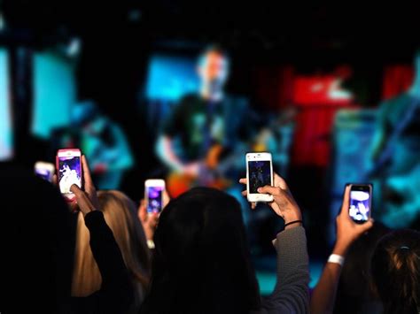 Computer-Generated Visuals 的图像结果