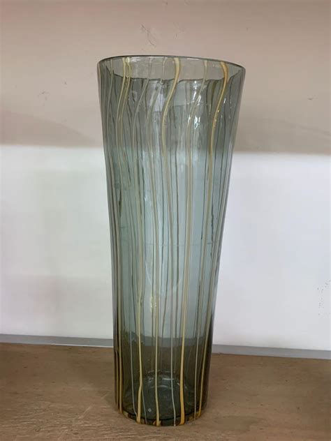批发玻璃花瓶透明彩色插花客厅桌面摆件竖纹干花花瓶创意现代简约-阿里巴巴