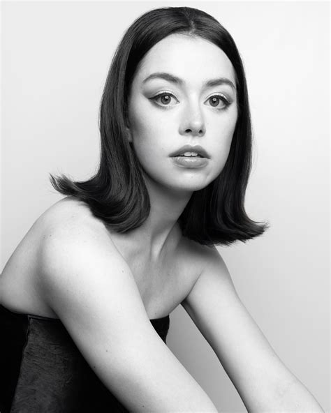 Anneliese Judge | formally debuting my short hair with ...