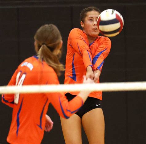 Photos: Sycamore volleyball hosts Genoa-Kingston – Shaw Local