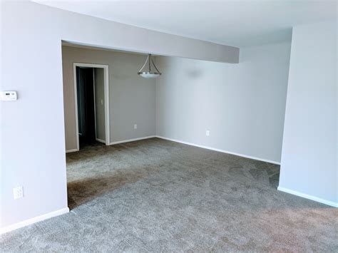 Photos of Fairfax Circle Villa Apartments in Fairfax, VA