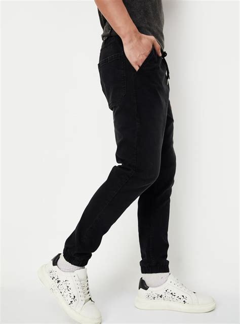 Buy Men Carrot Fit Denim Joggers Online at just Rs. 1499.0 ...