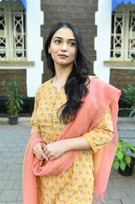 Navratri Dresses & Ethnic Wear for Women 2025 – Kahva Jaipur