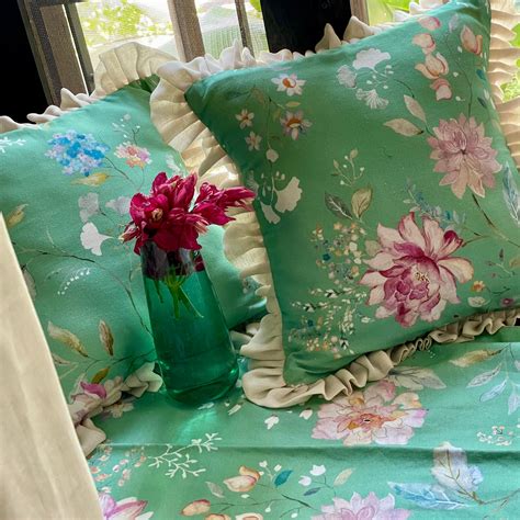 Clyde Windsor Estate Adelaide Frilly Cushion Cover - 16 x 16 - Single ...