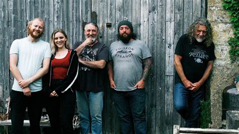 Robert Plant presents Saving Grace featuring Suzi Dian Liput, Kiertueet ja Keikkapäivät – www ...