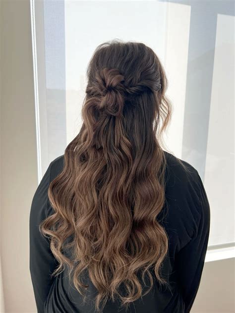 half up bun hairstyle | Half up hair, Bridal hair half up, Half bun ...