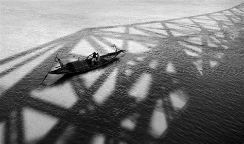 Howrah Bridge: A visual journey through the lens | Trans World Features