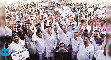 Quarry Workers, Crusher Owners Protest At Svs; Strike On For 6 Days ...