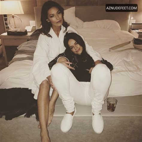 NICOLE MUIRBROOK Feet - AZNudeFeet