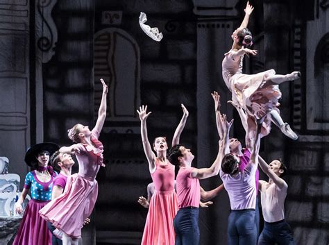 Con il Verdi la danza si fa in sette