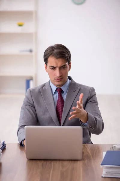 Frustrated Business Owner 的图像结果