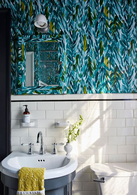51 Beautiful and Creative Bathroom Wall Decor Ideas