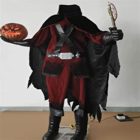 Amazon.com: Halloween Outdoor Headless Horseman Decoration : Patio ...