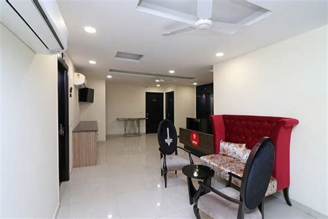 OYO 11611 ROYAL PALACE INN (New Delhi) - Specialty Hotel Reviews ...