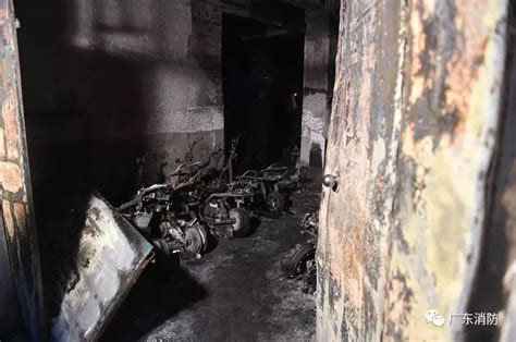 北京左家庄民宅爆燃致2死8伤 扬起黄尘高过6楼|爆燃|民居爆炸_新浪新闻