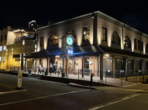 Bare Bones Steakhouse