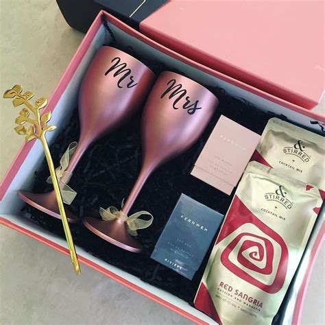 40+ Indian Wedding Gift Ideas in 2025