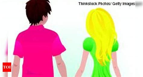 Romance at the numaish - Times of India